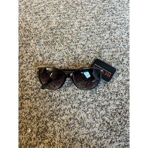 Revlon Women's Burgundy Cat Eye Sunglasses RVN 49 NEW!